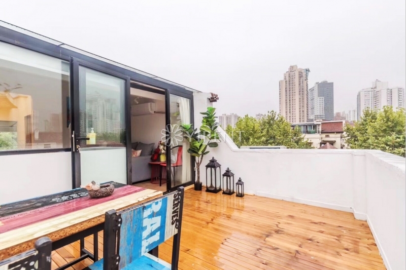 Old Lane House on Jianguo W Rd