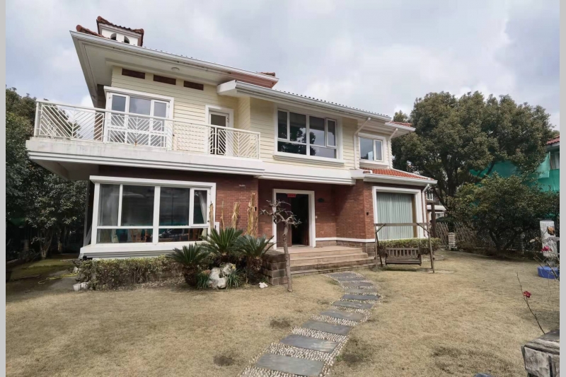 Westsuburb Flourish City